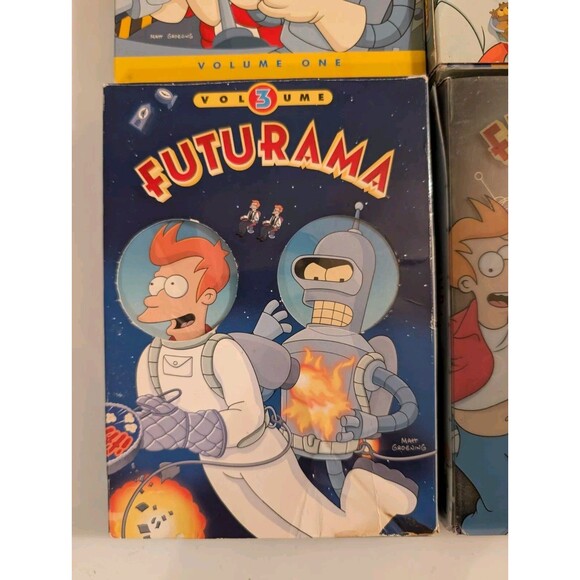 Futurama Volume 1 to 4 DVD Box Set Complete, All Disks In Great Shape! - Picture 4 of 5